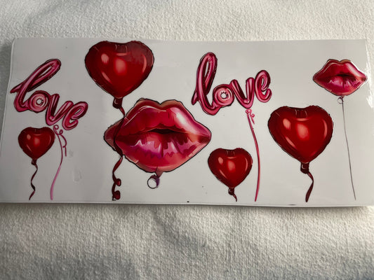 love lips balloons